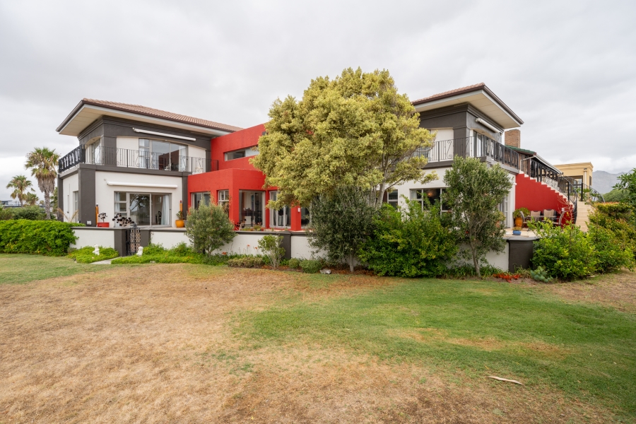 5 Bedroom Property for Sale in Greenways Golf Estate Western Cape